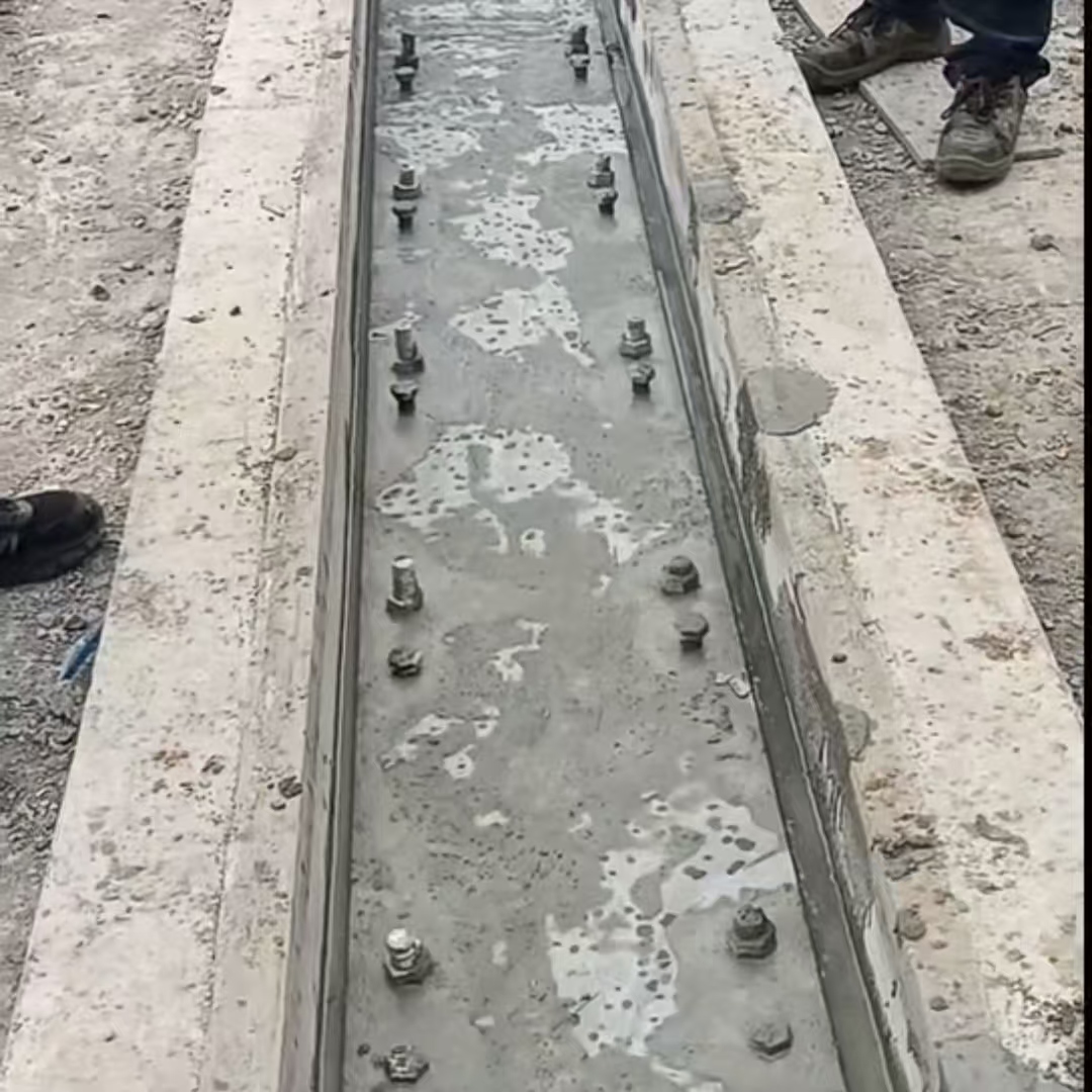椒江港口码头起重机龙门吊重型机械设备稳固用早强快凝轨道胶泥